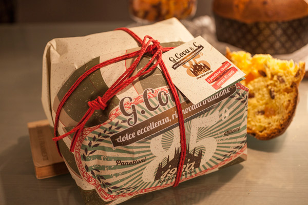 panettone, Milano, Cova, bistrot, pasticceria, bar,