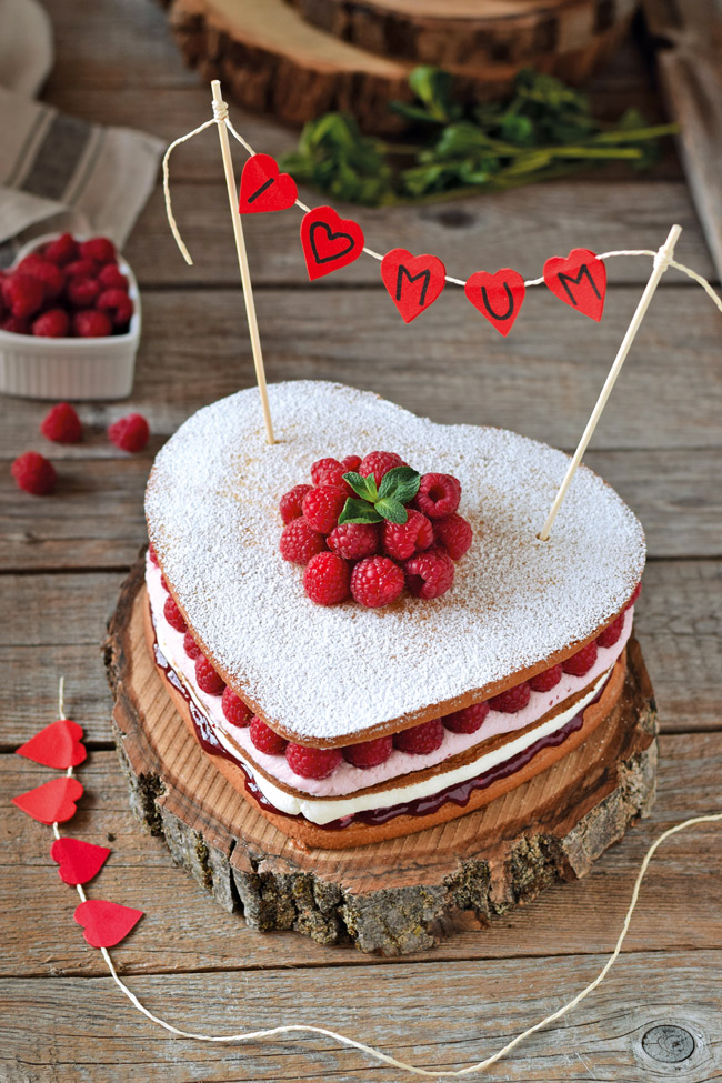 Torta per la mamma, naked cake, cioccolato, lamponi, A Tavola, A Tavola Magazine, 