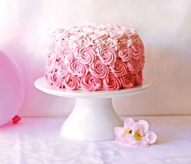festa di compleanno, torta rosa, senza glutine, gluten free, torte per il compleanno, compleanno, festa, adolescenti, A Tavola, A Tavola Magazine,