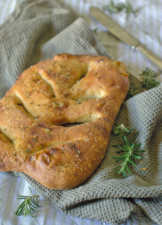 fougasse, focaccia, focaccia fatta in casa