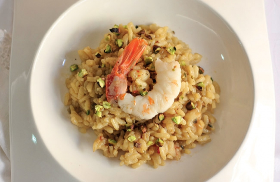 Risotto ai gamberoni con zafferano e pistacchi